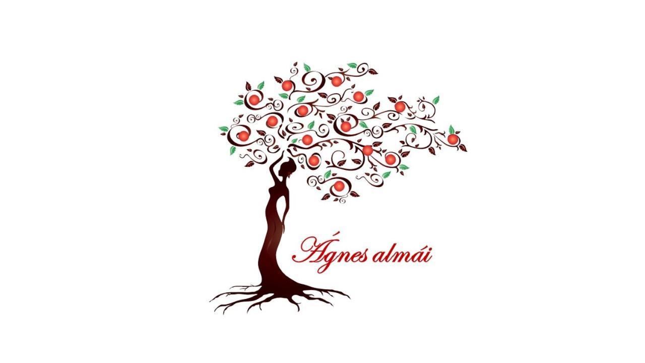 Agnes Almai Agnes Apples Villa Kisapati Bagian luar foto
